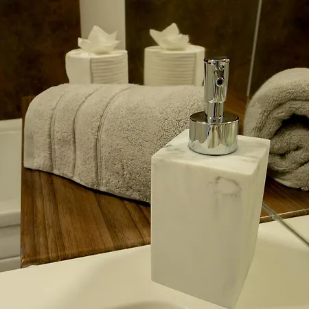 2 Bed Flat Apartament *